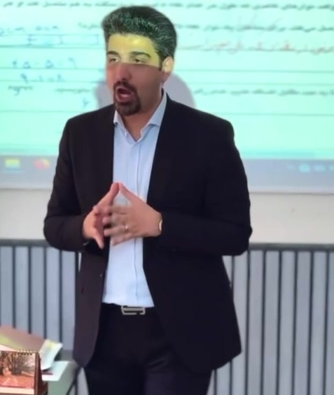 دکتر صلاح محمودی‌نژاد در برنامه آموزشی روز دامپزشک در دبستان ملاصدرا